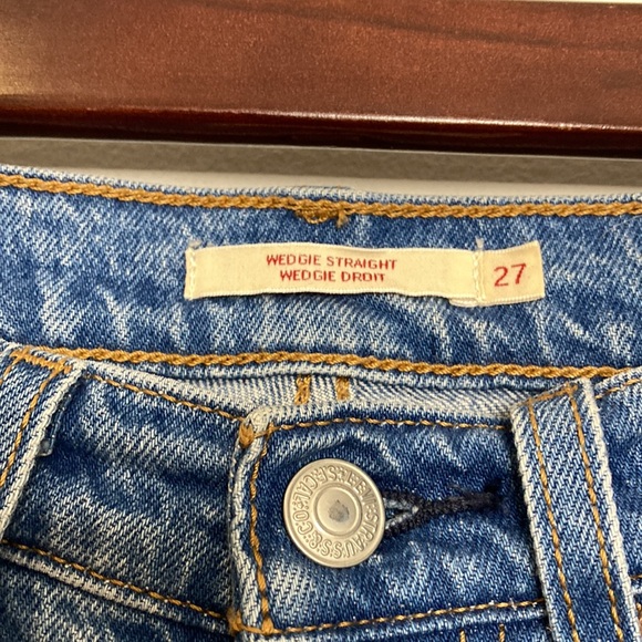 Levi's Jeans Womens 27 x 24 Medium Blue Wedgie Straight Raw Hem Crop High Rise - Picture 9 of 14